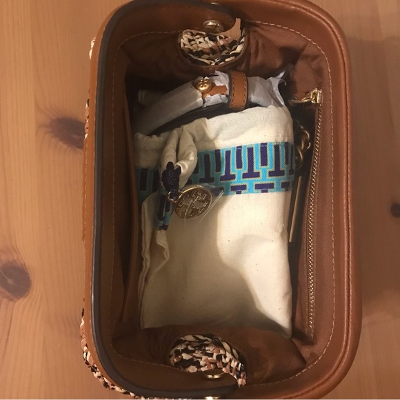 🥰 Tory Burch LEMING SOFT RAFFIA SMALL FRAME CROSSBODY - Picture 4 of 12